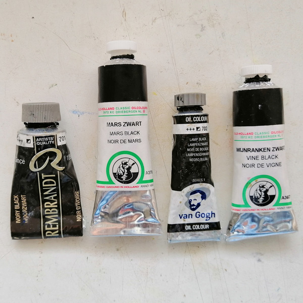 tubes zwarte verven